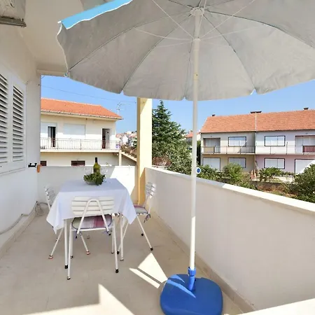 Apartments Visnja Primosten Exterior photo