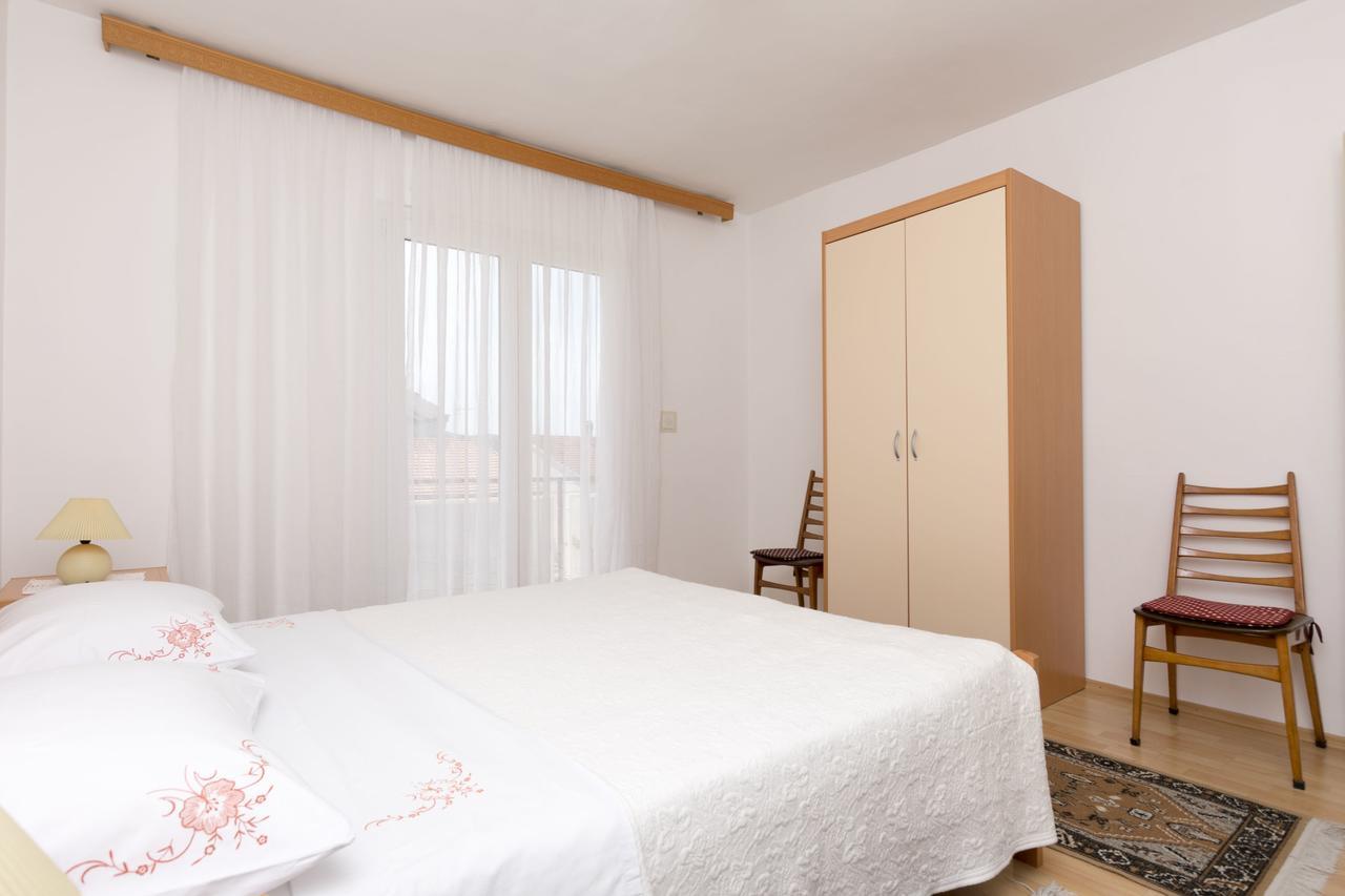 Apartment Visnja